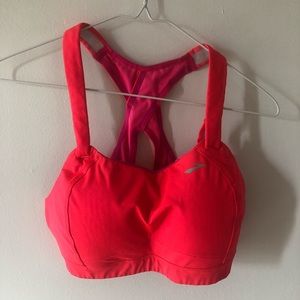 Brooks Juno Sports Bra 34DD in Pink